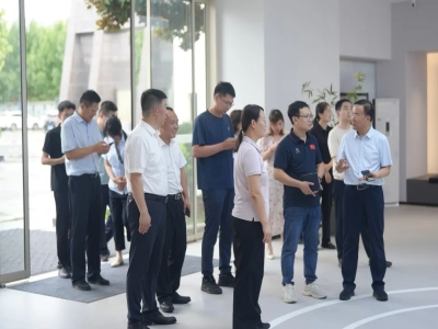 綠色建材產(chǎn)業(yè)鏈融鏈固鏈再發(fā)力！哈工大王代玉教授一行蒞臨天意機械、卓越精工考察調(diào)研